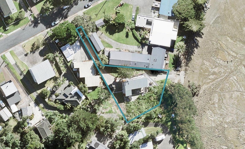 6 Arkles Strand, Arkles Bay, Whangaparaoa - Carousel 1