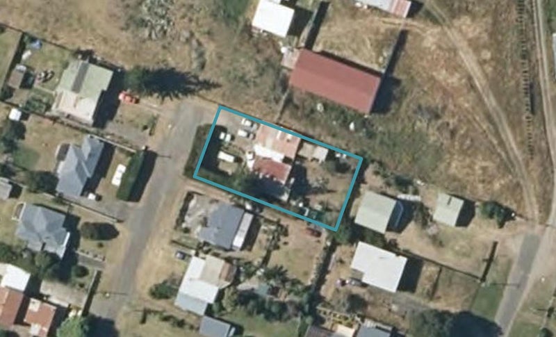 9 Kennedy Street, Foxton Beach, Foxton - Carousel 1