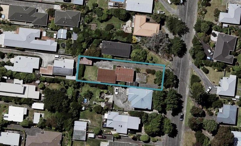 65 Alexander Road, Raumati Beach, Paraparaumu - Carousel 1
