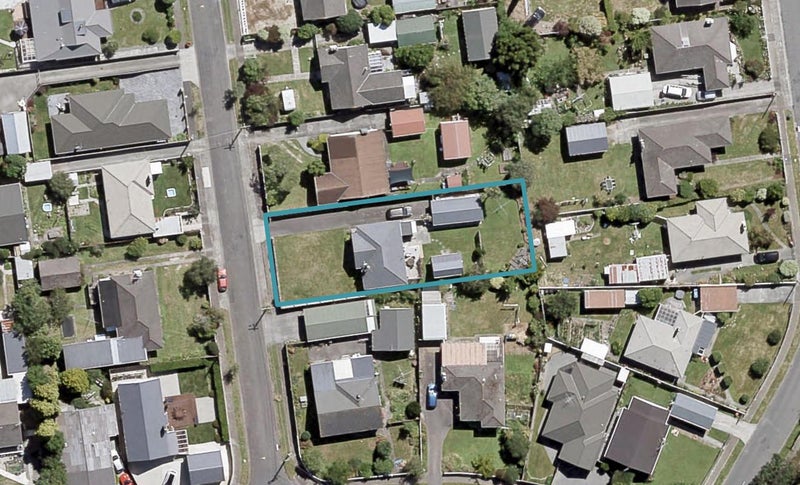 3 McCurdy Street, Elderslea, Upper Hutt - Carousel 1