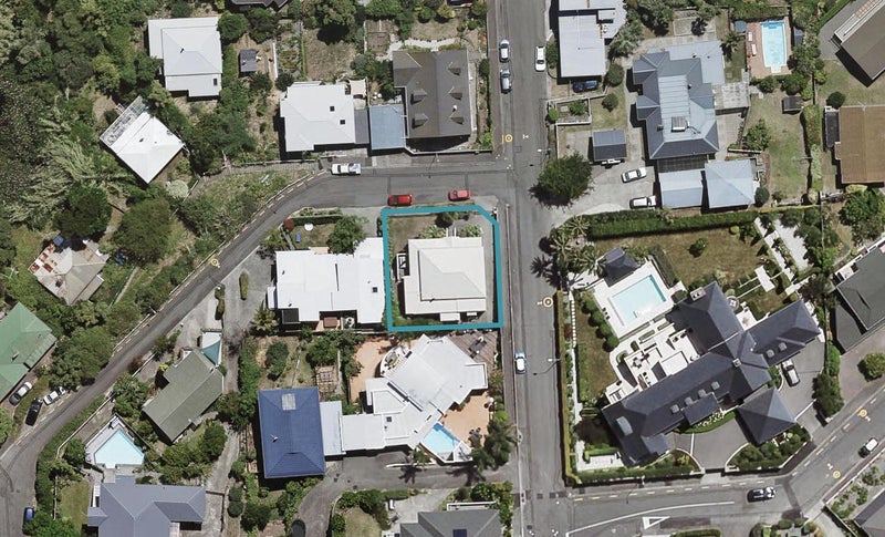 2 Denholm Road, Hospital Hill, Napier - Carousel 1