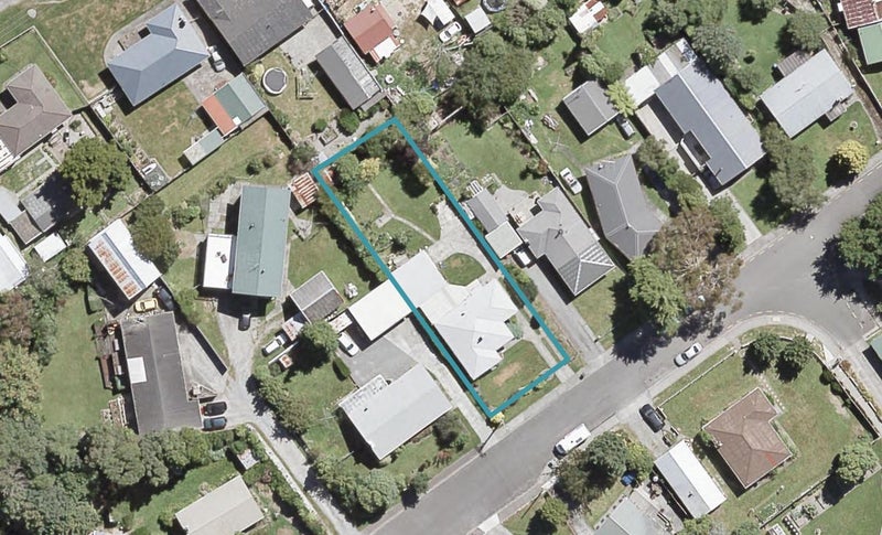 13 Molloys Road, Te Marua, Upper Hutt - Carousel 1