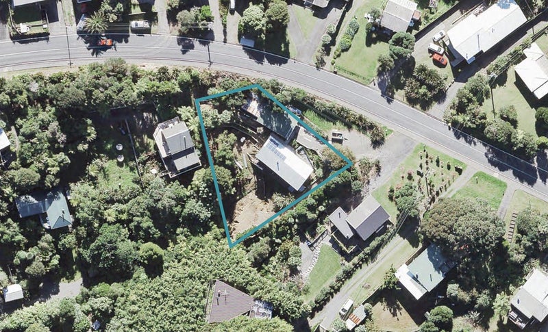 1131 Huia Road, Huia, Auckland - Carousel 1