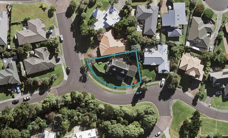 10 Bluestone Rise, Rosedale, Auckland - Carousel 1