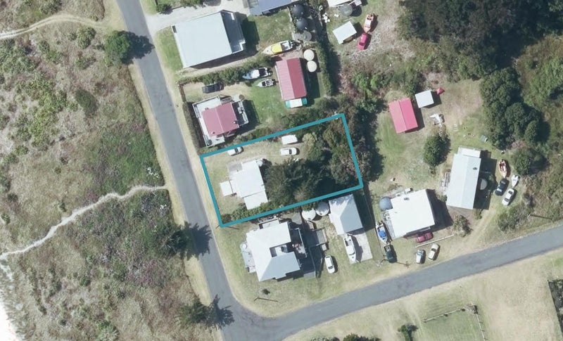 23 Moana Drive, Māhia - Carousel 1