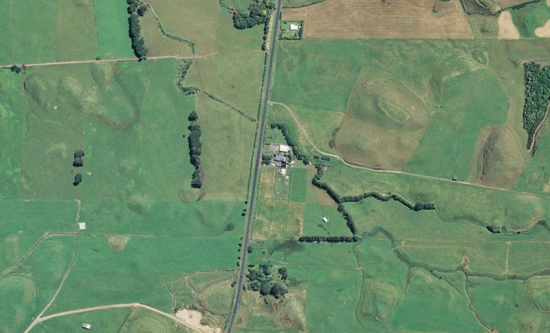 6558 South Road, Opunake - Carousel 1