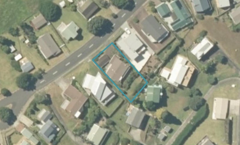 133 Bambury Place, Onemana, Whangamatā - Carousel 1