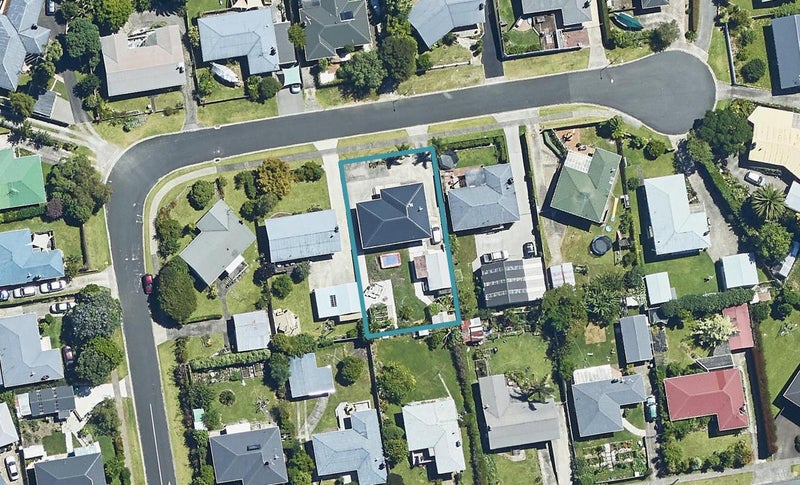 25 Woodford Avenue, Brookfield, Tauranga - Carousel 1