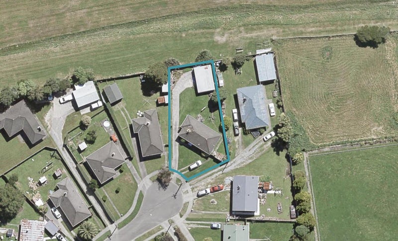 17 Kea Grove, Elderslea, Upper Hutt - Carousel 1