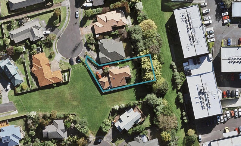 42 Pukatea Avenue, Albany, Auckland - Carousel 1