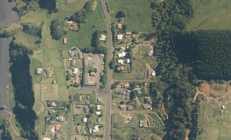 5465 State Highway 3, Mokau - Carousel 1