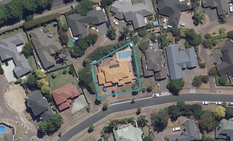 18 Nielsen Gardens, Rototuna, Hamilton - Carousel 1
