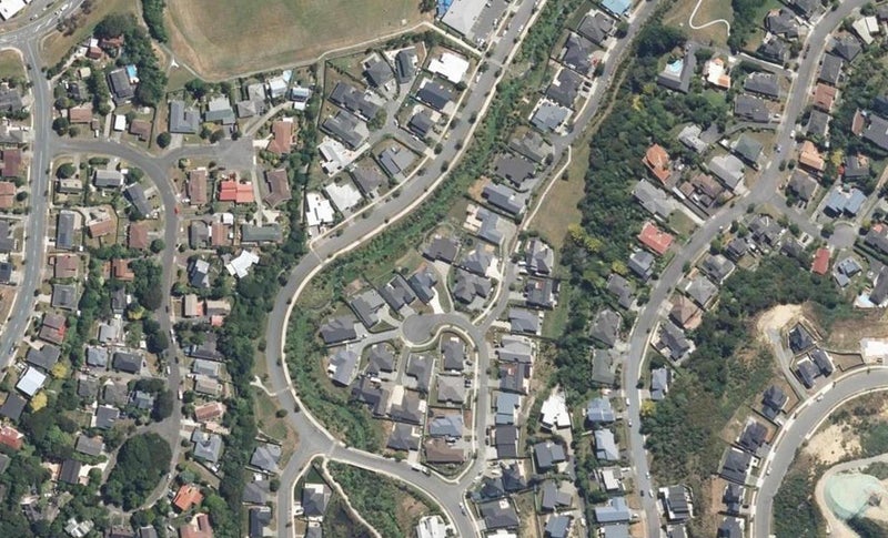 24 Leadline Place, Whitby, Porirua - Carousel 1
