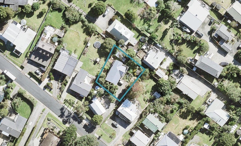 1/15 Gledstane Road, Stanmore Bay, Whangaparaoa - Carousel 1
