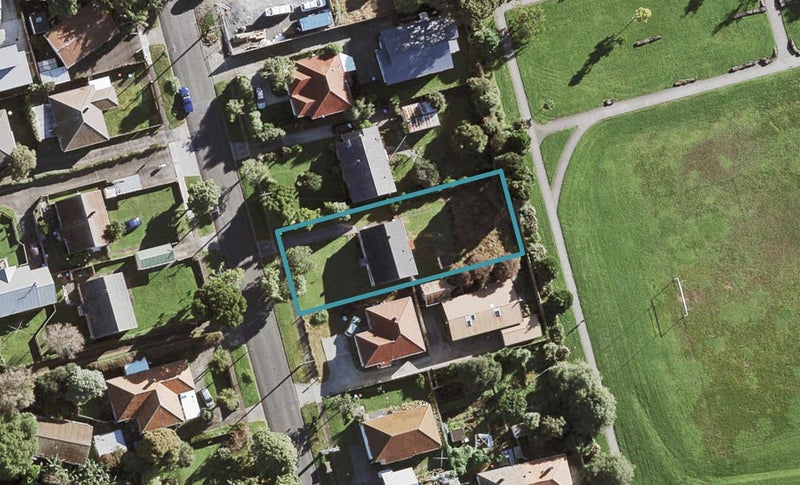 8 Hallam Street, Mount Albert, Auckland - Carousel 1