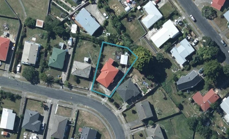 14 Caduceus Place, Ascot Park, Porirua - Carousel 1