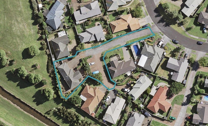 36 Sheriff Place, Randwick Park, Auckland - Carousel 1