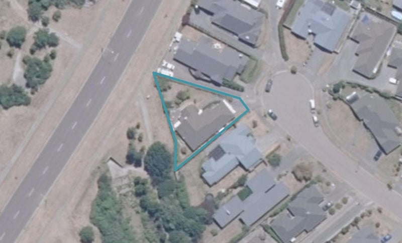 16 Woburn Place, Nukuhau, Taupo - Carousel 1