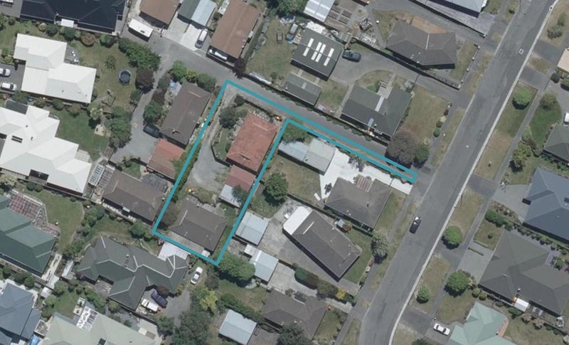 2/126A Inwoods Close, Parklands, Christchurch - Carousel 1