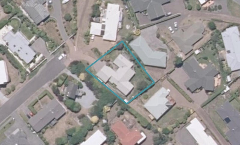 12 Dorothy Drive, Acacia Bay, Taupo - Carousel 1