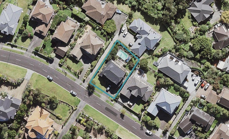 82 Onetaunga Road, Chatswood, Auckland - Carousel 1