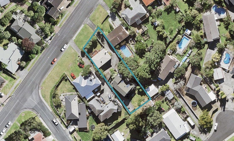 1/26 Avonleigh Road, Green Bay, Auckland - Carousel 1