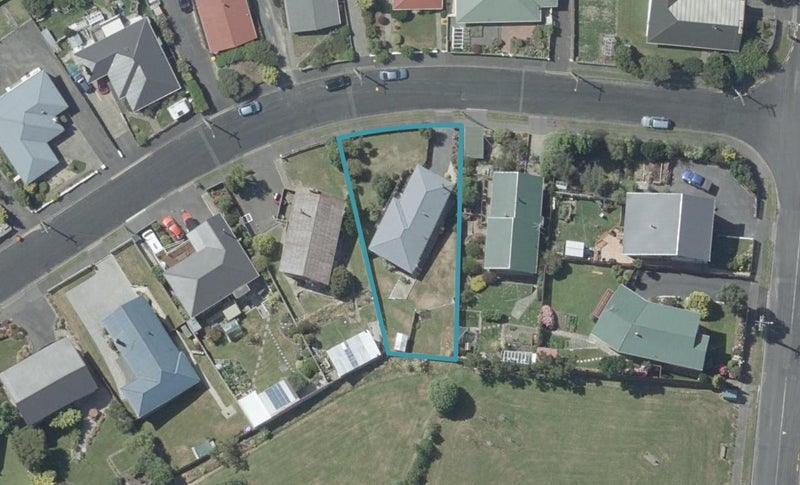 31 Bell Crescent, Concord, Dunedin - Carousel 1