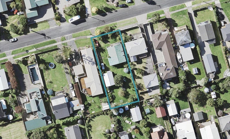 83 First View Avenue, Beachlands, Auckland - Carousel 1