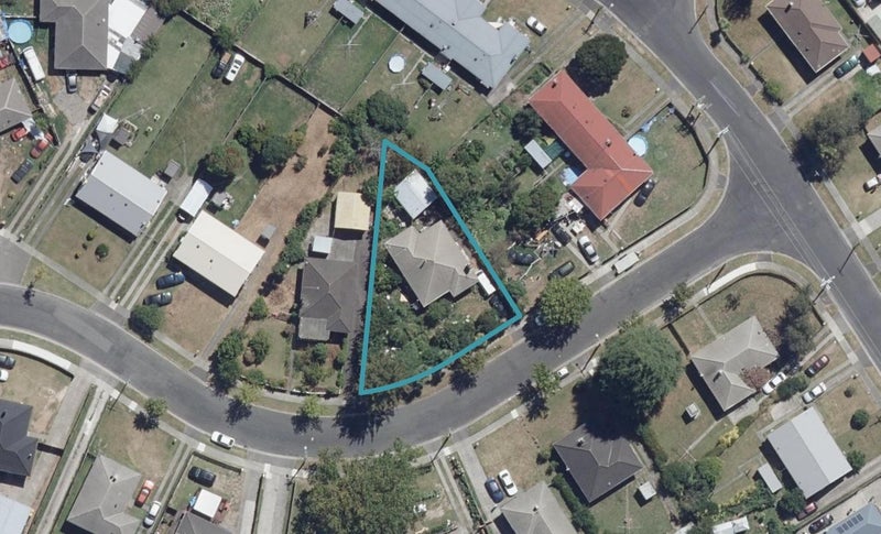 27 Byron Road, Enderley, Hamilton - Carousel 1