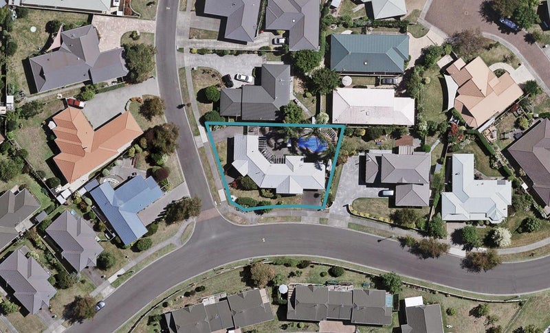 28 Brompton Drive, Taradale, Napier - Carousel 1