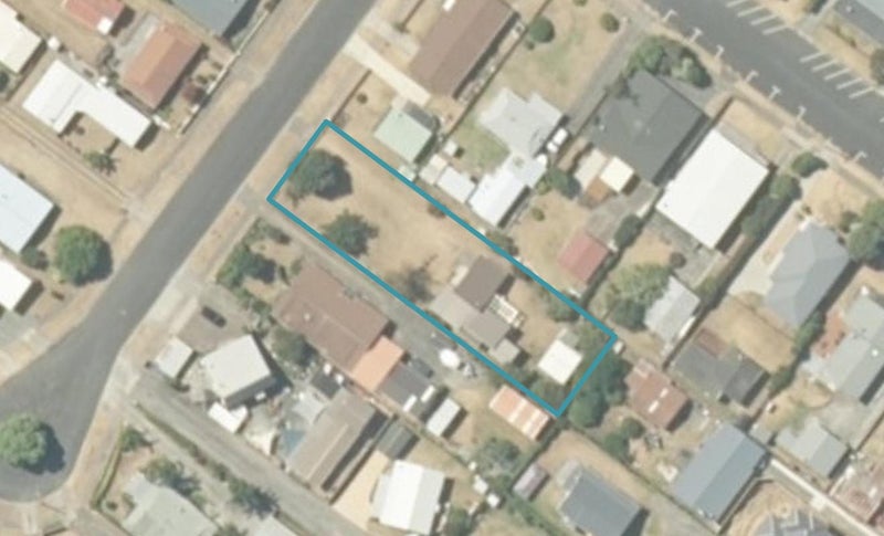 100 Mark Street, Whangamatā - Carousel 1