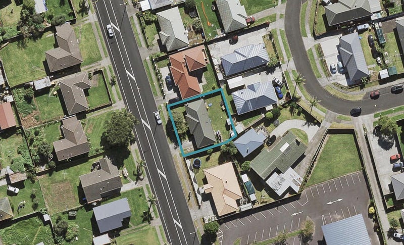 64 Robertson Road, Favona, Auckland - Carousel 1