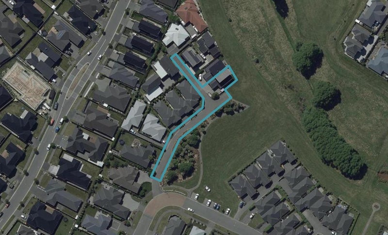 9 Annies Lane, Aidanfield, Christchurch - Carousel 1