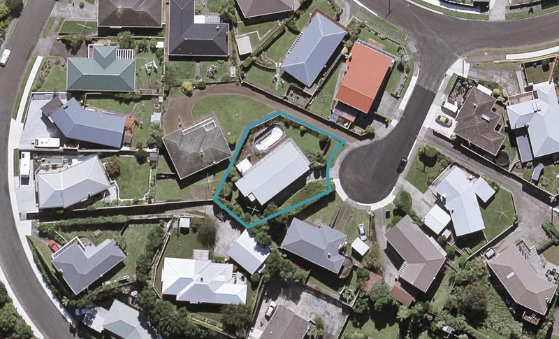 4 Tay Street, Spotswood, New Plymouth - Carousel 1