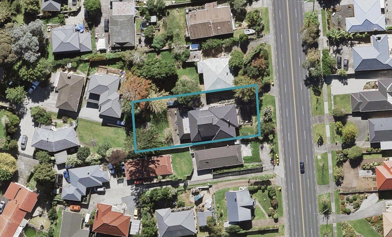 4196 Great North Road, Glendene, Auckland - Carousel 1