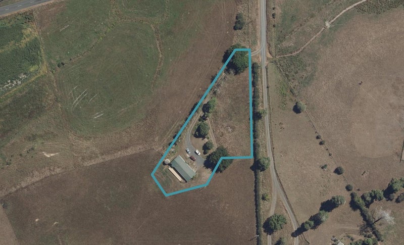 10 Nuzum Road, Hamilton - Carousel 1