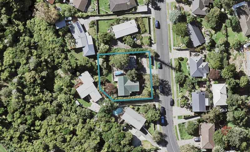 32 Robbies Road, Shelly Park, Auckland - Carousel 1