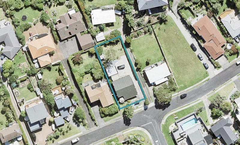 64 Pacific Parade, Army Bay, Whangaparaoa - Carousel 1