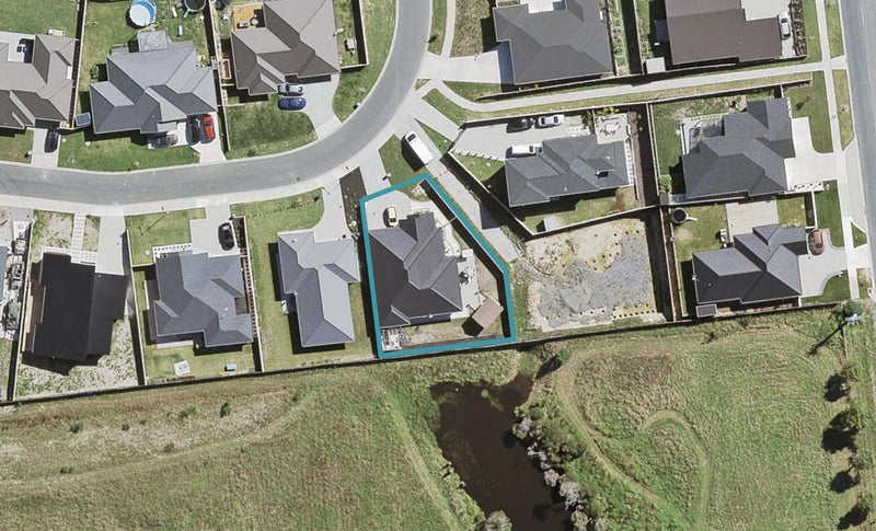 25 Remana Crescent, Huapai, Kumeu - Carousel 1