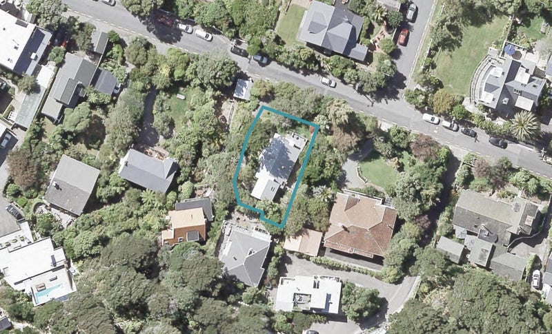 10 Moana Road, Days Bay, Lower Hutt - Carousel 1
