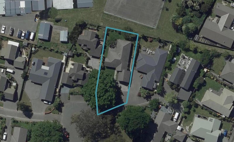 20 Acorn Close, Waltham, Christchurch - Carousel 1