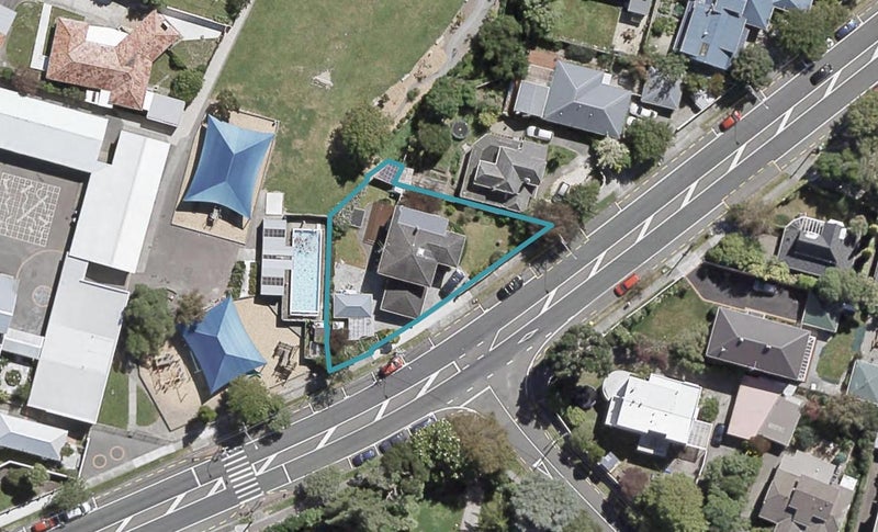 85 Kings Crescent, Hutt Central, Lower Hutt - Carousel 1