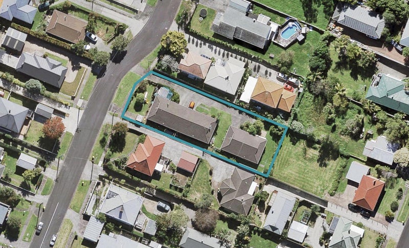 1/113 Lynwood Road, New Lynn, Auckland - Carousel 1