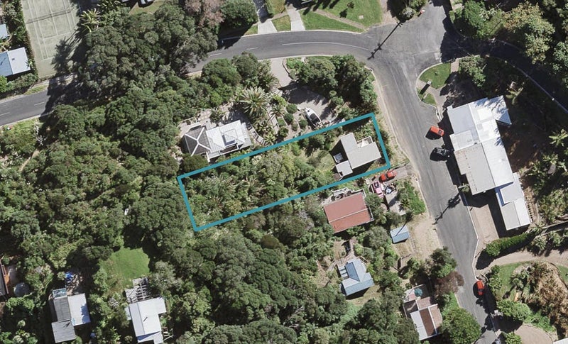 42 Palm Road, Palm Beach, Waiheke Island - Carousel 1