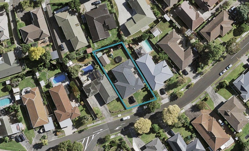 4 The Lea, Pahurehure, Papakura - Carousel 1