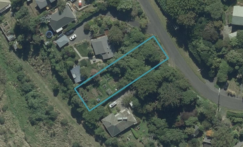 28 Greenacres Street, Macandrew Bay, Dunedin - Carousel 1