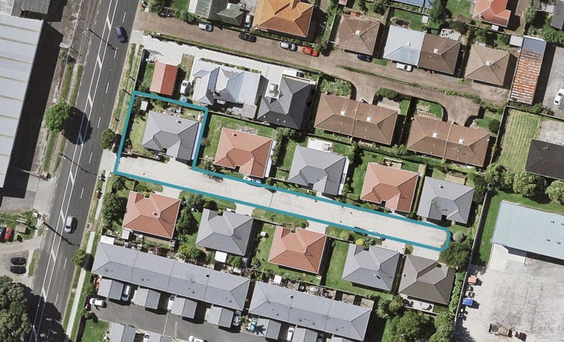 42A Jellicoe Road, Panmure, Auckland - Carousel 1