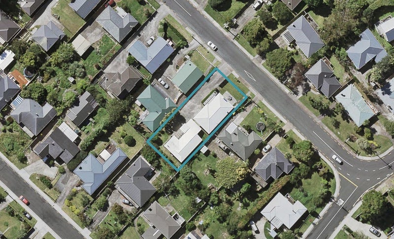 1/8 Tonkin Drive, Sunnynook, Auckland - Carousel 1