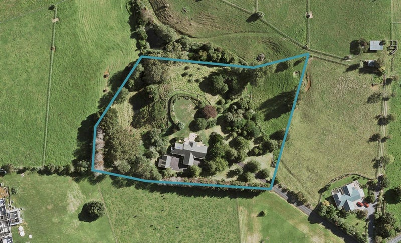 255 Runciman Road, Pukekohe - Carousel 1