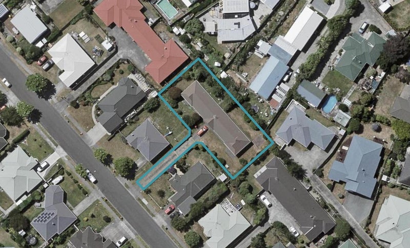 11 Beachwater Grove, Paraparaumu Beach, Paraparaumu - Carousel 1